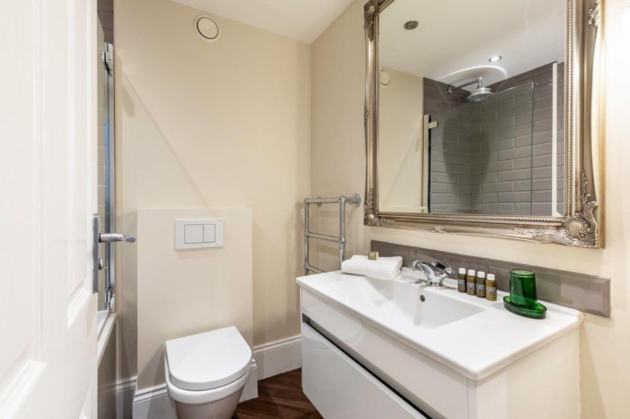 2-Br Apartment For 6 In Covent Garden With Ac Лондон Екстериор снимка